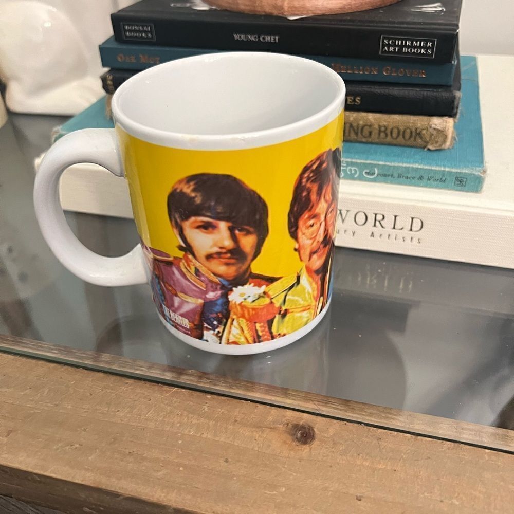 The Beatles Collectible Novelty 12 oz Coffee Cup Mug 2007 Apple Corps Limited
